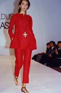 fashion-photography-archive-image-work-image----batch5WM----fullSize----103896_103896-5_0042_fs.jpg.thumb.jpg.f74e597983587d56ae46ca75eea21adb.jpg