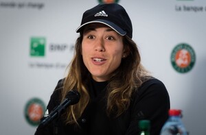 garbine-muguruza-talks-to-the-press-roland-garros-in-paris-05-26-2019-0.jpg