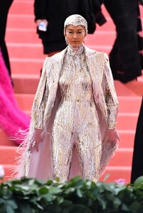 gigi-hadid-met-gala.jpg