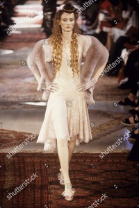 givenchy-fall-1997-hc-paris-shutterstock-editorial-6906139e.jpg