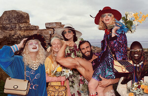gucci-pre-fall-2019-ad-campaign-the-impression-07.thumb.jpg.a8f6c2f014503c4878deede8b1129381.jpg