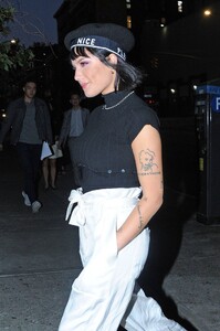 halsey-night-out-style-05-21-2019-1.jpg