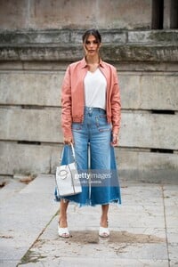 iris-mittenaere-attends-the-tods-lunch-outside-arrivals-at-monsieur-picture-id1133833888.jpg