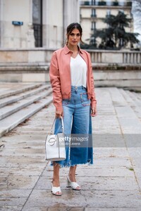 iris-mittenaere-attends-the-tods-lunch-outside-arrivals-at-monsieur-picture-id1133841022.jpg