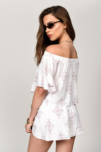 ivory-multi-on-the-edge-tiegan-print-off-shoulder-top_003.jpg