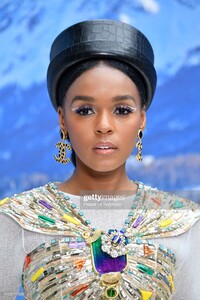 janelle-monae-attends-the-chanel-show-as-part-of-the-paris-fashion-picture-id1133777509.jpg