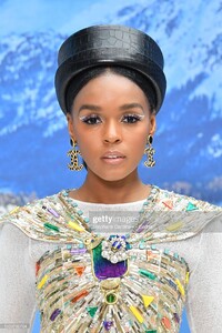 janelle-monae-attends-the-chanel-show-as-part-of-the-paris-fashion-picture-id1133780764.jpg