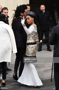 janelle-monae-attends-the-chanel-show-as-part-of-the-paris-fashion-picture-id1133784105.jpg