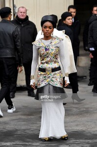 janelle-monae-attends-the-chanel-show-as-part-of-the-paris-fashion-picture-id1133786911.jpg