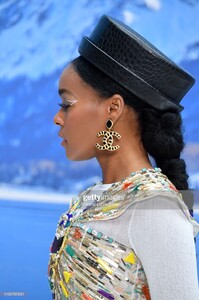 janelle-monae-attends-the-chanel-show-as-part-of-the-paris-fashion-picture-id1133787631.jpg