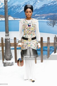 janelle-monae-attends-the-chanel-show-as-part-of-the-paris-fashion-picture-id1133858260.jpg