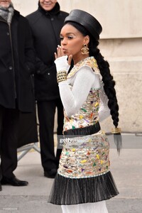 janelle-monae-attends-the-chanel-show-as-part-of-the-paris-fashion-picture-id1133904229.jpg