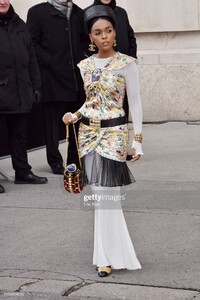 janelle-monae-attends-the-chanel-show-as-part-of-the-paris-fashion-picture-id1133904232.jpg