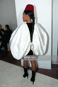 janelle-monae-attends-the-giambattista-valli-show-as-part-of-the-picture-id1133582769.jpg