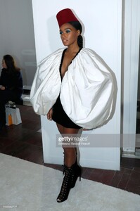 janelle-monae-attends-the-giambattista-valli-show-as-part-of-the-picture-id1133582777.jpg