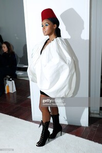 janelle-monae-attends-the-giambattista-valli-show-as-part-of-the-picture-id1133582785.jpg