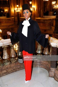 janelle-monae-attends-the-stella-mccartney-show-as-part-of-the-paris-picture-id1133554956.jpg