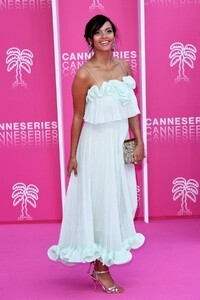 jessica-lucas-at-the-pink-carpet-during-the-2nd-canneseries-international-series-festival-day-5-in-cannes-france-090419_8.thumb.jpg.4aa48aa404ad940c8f6ef62227b8193e.jpg
