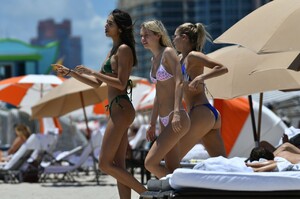 josie-canseco-and-yasmin-wijnaldum-in-miami-05-11-2019-0.jpg