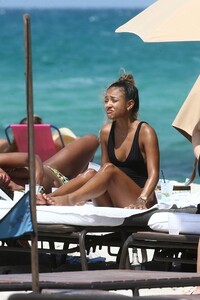 karrueche-tran-in-bikini-beach-in-miami-05-13-2019-4.jpg