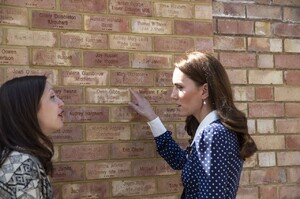 kate-middleton-75th-anniversary-of-d-day-exhibition-at-bletchley-park-05-14-2019-7.jpg