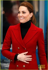 kate-middleton-prince-william-visit-wales-02.jpg