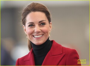 kate-middleton-prince-william-visit-wales-22.jpg