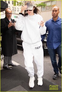 kendall-jenner-at-mark-hotel-05.jpg