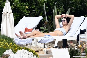 kendall-jenner-in-bikini-at-hotel-du-cap-eden-roc-in-cap-d-antibes-05-23-2019-15.jpg