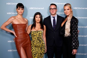 kendall-jenner-khloe-kardashian-kourtney-kardashian-nbcuniversal-upfront-presentation-in-nyc-5-13-2019-3.jpg