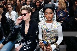 kristen-stewart-and-janelle-monae-attend-the-chanel-show-as-part-of-picture-id1133790733.jpg