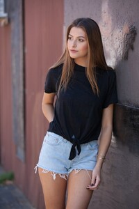 laurenly_olivaceous_chandler_tee_black_1_1024x1024.jpg