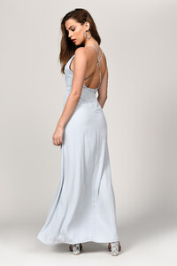 light-blue-eyes-on-you-knotted-maxi-dress_003.jpg