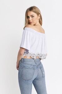 light-grey-haven-off-shoulder-crop-top@2x-3.thumb.jpg.38e4f2a35a59ecc0be7ef56b80ce659e.jpg