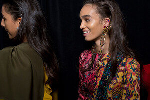 prabal-gurung-bks-g-rf19-5723.thumb.jpg.6464d290209017e41a79c5f042fec334.jpg