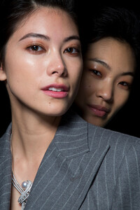 prabal-gurung-bks-g-rf19-5891.thumb.jpg.98c47b35d2fdf02cbca3d8edb6173b46.jpg