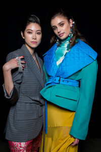 prabal-gurung-bks-g-rf19-5938.thumb.jpg.6d4d67f1962dbe3b419b4f314c77d7c7.jpg