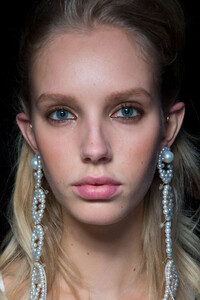 prabal-gurung-bks-g-rf19-6039.thumb.jpg.2967af7394a17de78eeac48b3ec817e5.jpg