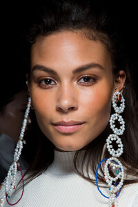 prabal-gurung-bks-g-rf19-6057.thumb.jpg.27c5cdc50e428055a27325f9db0450b0.jpg