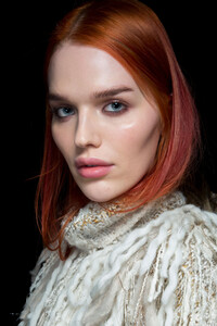 prabal-gurung-bks-g-rf19-6110.thumb.jpg.7c247dcfdf66ae55d54fcdbbd6dfd636.jpg