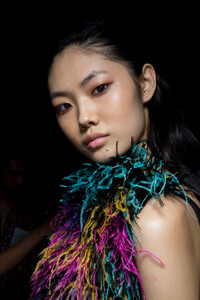 prabal-gurung-bks-g-rf19-6131.thumb.jpg.e57a6320c6c648ab9413861768ee1665.jpg
