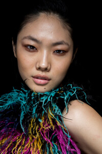 prabal-gurung-bks-g-rf19-6135.thumb.jpg.8a91dc1d6f1238d77b945473f4830356.jpg