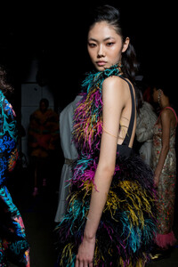 prabal-gurung-bks-g-rf19-6140.thumb.jpg.2cd4e45fcb169bf6543852e350b93c3c.jpg