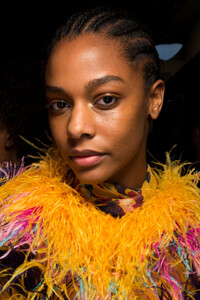 prabal-gurung-bks-g-rf19-6199.thumb.jpg.ab2bb70dbdb8ca875c39bd84325f0d41.jpg