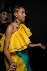 prabal-gurung-bks-g-rf19-6225.thumb.jpg.f0e9afc9c74f565763cdfcd49eea5a46.jpg