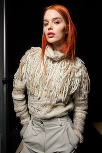 prabal-gurung-bks-g-rf19-6272.thumb.jpg.323f0e8993b6283b57816f8656c192f1.jpg