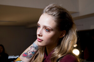 prabal-gurung-bks-m-rf19-1890.thumb.jpg.98872bb7bdb4da50ef33916cb167fc5f.jpg