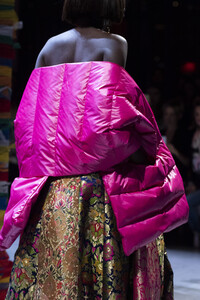 prabal-gurung-clp-rf19-0376.thumb.jpg.57b4a14ba6e58465b78dc5eea3536a04.jpg