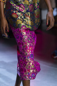 prabal-gurung-clp-rf19-0388.thumb.jpg.05a06bad7cad511cf2f77723d76b8c06.jpg