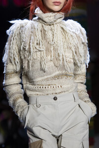 prabal-gurung-clp-rf19-0451.thumb.jpg.da3ea0e4567bae360a722e9bd11c13f9.jpg